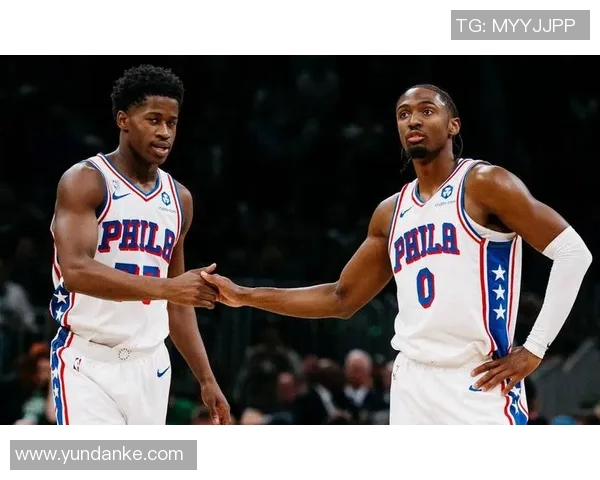 76人对黄蜂精彩对决回顾3月20日比赛全场亮点与精彩瞬间分析